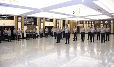 Kapolri-Pimpin-Kenaikan-Pangkat-16-Pati-Polri