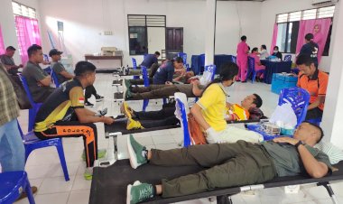 Soliditas-untuk-Kemanusiaan,-Polres-Belu-Bersama-TNI-dan-Brimob-Kompak-Donor-Darah
