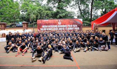 Sambut-Hari-Jadi-ke-73-Humas-Polri-dengan-Media-Gathering,-Irjen-Sandi:-Jurnalis-Mitra-Strategis-dalam-Harkamtibmas 
