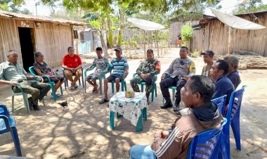 Sinergi-Menjaga-Kamtibmas,-Bhabinkamtibmas-Polres-Belu-dan-Babinsa-Damaikan-Warga-Lesepu-yang-Terlibat-Kasus-Penganiyaan