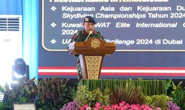 Kapolri-Apresiasi-Anggota-Brimob-yang-Berhasil-Bebaskan-Pilot-Susi-Air-Korban-Penyanderaan-KKB 