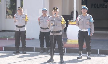 Debat-Terakhir-Pilkada-2024,-Wakapolres-Belu-Cek-Kesiapan-dan-Beri-Arahan-untuk-Ratusan-Personel-Pengamanan