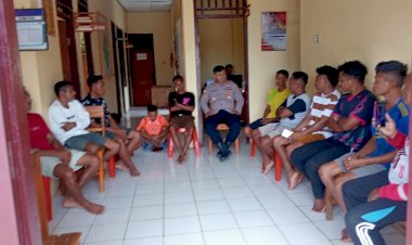 Pasca-Bubarkan-Tawuran,-Polsek-Raihat-Gerak-Cepat-Lakukan-Mediasi-Pertemukan-Dua-Kelompok-Pemuda-yang-Bertikai