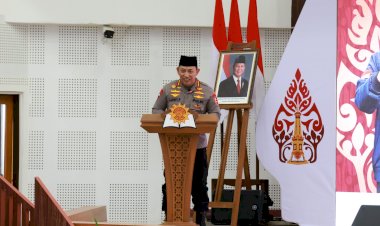 Hadiri-Penutupan-Pleno-Hima-Persis,-Kapolri:-Mari-Jaga-Keberagaman-Untuk-Wujudkan-Indonesia-Emas-2045
