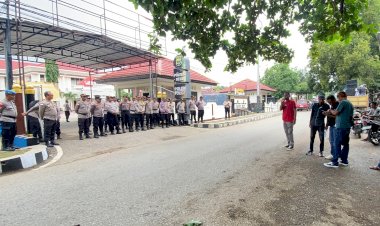 Jamin-Situasi-Kondusif,-Kapolres-Belu-Pimpin-Langsung-Pengamanan-Aksi-Damai-Forum-Masyarakat-Belu-Peduli-Kesehatan