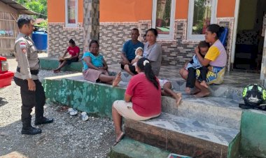 Curah-Hujan-Meningkat,-Anggota-Polsek-Lamaknen-Imbau-Warga-Builalu-Waspadai-Potensi-Banjir-dan-Longsor