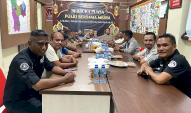 Perkuat-Silaturahmi-di-Tengah-Ramadhan,-Polres-Belu-Bersama-Pena-Batas-Berbagi-Takjil-dalam-Bukber-Serentak-Polri-dan-Insan-Pers-Seindonesia