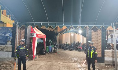 Hari-ke-23-Ramadan-1446-H,-Sat-Lantas-Polres-Belu-kembali-Turun-ke-Masjid-Beri-Rasa-Aman-dan-Nyaman-Umat-Muslim-Saat-Ibadah-Tarawih