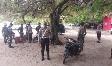 Dari-Pura-Atambua-Nantha-Hingga-Pantai-Pasir-Putih,-Polres-Belu-Kawal-dan-Amankan-Upacara-Melasti-Sambut-Nyepi-2025