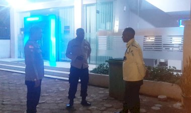 Terus-Ciptakan-Harkamtibmas-di-Wilayah-Hukumnya,-Kapolsek-Tasifeto-Barat-bersama-Anggota-Tingkatkan-Patroli-Malam