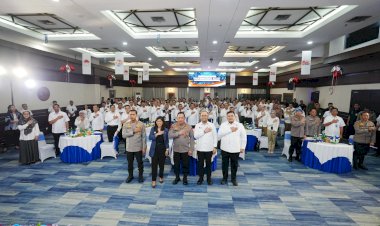 Kapolri-Hadiri-Promensisko-TPPU-&-TPPT:-Komitmen-Perangi-Kejahatan-Siber