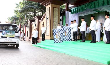 Kapolri-Serahkan-9.648-Hewan-Kurban-Untuk-Masyarakat