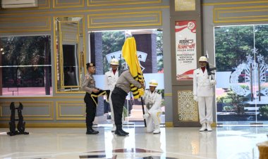 Kapolda-Aceh-Inspektur-Upacara-Pemuliaan-Nilai-Nilai-Tribrata-Pataka-Polda-Aceh,-Dalam-Rangka-Hari-Bhayangkara-ke-79