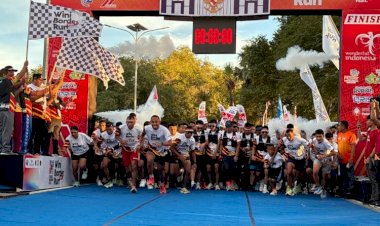 Kapolda-NTT-Irjen-Pol-Rudi-Darmoko-Lepas-Ribuan-Peserta-Wini-Border-Run-2025-di-Perbatasan-RI–Timor-Leste