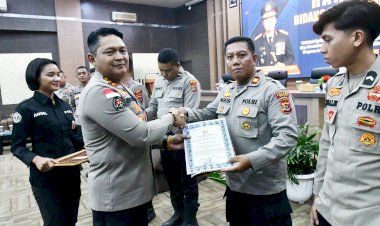 Membanggakan,-Polres-Belu-Bawa-Pulang-Tiga-Penghargaan-dari-Polda-NTT-saat-Rakernis-Bidang-Humas-Tahun-2025