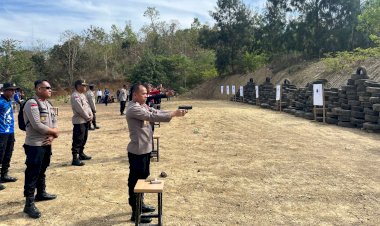 Asah-Kemampuan-dalam-Menembak,-Wakapolres-Belu-bersama-Anggota-Gelar-Latihan-Menembak-Berkala-di-Mako-Brimob-Kompi-1-Yon-A-Pelopor
