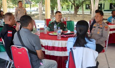 Obrolan-Santai-TNI-Polri-dan-Insan-Pers-di-Acara-Coffee-Morning,-Kapolres-Belu-Sebut-Pentingnya-Peran-Media-Dalam-Mendukung-Stabilitas-Nasional