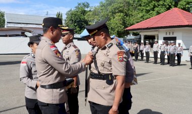 Rotasi-Jabatan,-Kapolres-Belu,-AKBP-I-Gede-Eka-Putra-Astawa-Pimpin-Serah-Terima-Jabatan-Kapolsek-Tasifeto-Barat