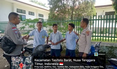 Temui-Pelajar-di-Jam-Pulang-Sekolah,-Patroli-SPKT-Polsek-Tasifeto-Barat-Imbau-Pelajar-Jauhi-Segala-Bentuk-Kenakalan-Remaja