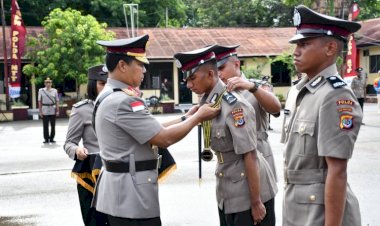 Kapolda-NTT-Pimpin-Pelantikan-118-Bintara-Remaja-Polri-Angkatan-ke-53:-Siap-Mengabdi-untuk-Negeri