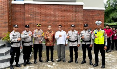 Keliling-Gereja-Saat-Misa-Natal,-Kapolres-Belu-Pastikan-Pengamanan-Ibadah-Berlangsung-Aman-dan-Kondusif