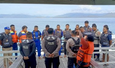 Polda-NTT-Lanjutkan-Pencarian-Hari-Kedua-Korban-Tenggelamnya-KM-Putri-Sakinah-di-Selat-Padar