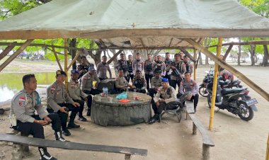 Puncak-Libur-Nataru,Personel-Polres-Belu-dan-Jajaran-Setia-Jamin-Keamanan-Masyarakat-saat-Berwisata