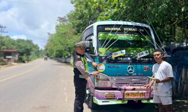Pastikan-Kendaraan-Layak-Jalan,-Sat-Lantas-Polres-Belu-Gelar-Ramp-Chek-Bus-Antar-Kota-di-Gelaran-Operasi-Keselamatan-Turangga-2026