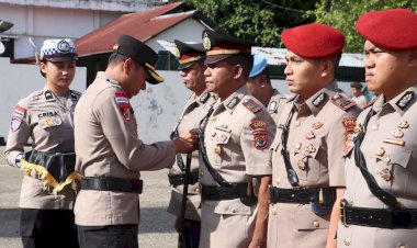 Rotasi-Jabatan,-Kapolres-Belu,-AKBP-I-Gede-Eka-Putra-Astawa-Pimpin-Upacara-Pelantikan-dan-Serah-Terima-Jabatan-Sejumlah-Pejabat-Utama