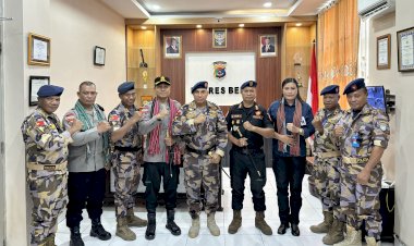 Perkuat-Sinergitas-dan-Kerja-Sama-Lintas-Batas-Negara,-Kapolres-Belu,-AKBP-I-Gede-Eka-Putra-Astawa-Sambut-Hangat-Kunjungan-Komandan-UPF-PNTL