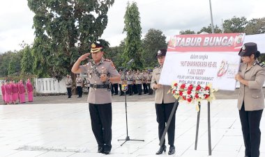 Jelang-Hari-Bhayangkara-ke-80,-Kapolres-Belu-Pimpin-Ziarah-Rombongan-dan-Tabur-Bunga-di-Taman-Makam-Pahlawan-Seroja