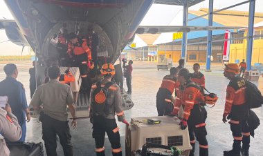 Terus-Bergerak-Cepat,-Polri-Kembali-Kirim-K9,-Obat-obatan-dan-3,4-Ton-Bantuan-ke-NTT