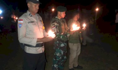 Refleksi-HUT-RI-ke-81,-Bhabinkamtibmas-Tulakadi-Polres-Belu-bersama-Warga-Perbatasan-Gelar-Doa-Bersama-untuk-Korban-Gempa-Flores