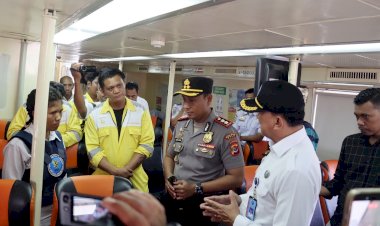 Serius-Berantas-Narkoba-di-Tapal-Batas!-Polres-Belu-dan-BNN-Periksa-Empat-Kapal-di-Pelabuhan-Atapupu,-Tujuh-Kru-Kapal-Lakukan-Tes-Urine