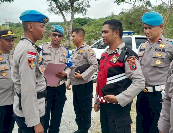 Monitoring dan Gaktiblin di Polsek Lasiolat, Kasi Propam Polres Belu Tegaskan Anggota Soal Disiplin dan Jauhi Pelanggaran Sekecil Apapun