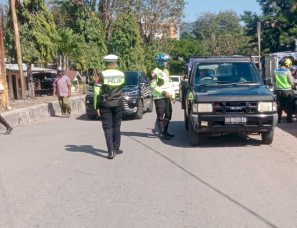 Sat Lantas Polres Belu bersama UPTD Samsat Atambua Gelar Operasi Edukasi Pajak Kendaraan Bermotor