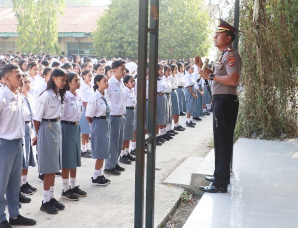 Polisi Peduli Pendidikan: Kapolres Belu Sambangi SMAN 1 Atambua, Ingatkan Pelajar Jauhi Narkoba, Kenakalan Remaja dan Waspada Kejahatan Digital