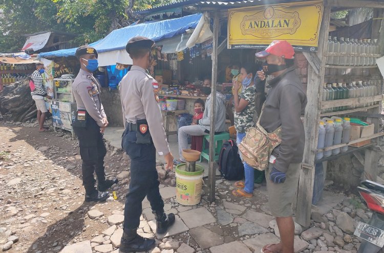 Cegah Covid-19, Sat Samapta Polres Belu Terus Bergerak Imbau Masyarakat Patuhi Protokol Kesehatan dari Pemerintah