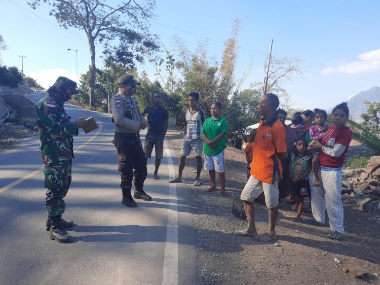 Bareng Babinsa, Bhabinkamtibmas Polsek Lamaknen Imbau Masyarakat Jaga Keamanan dan Patuhi Protokol Kesehatan