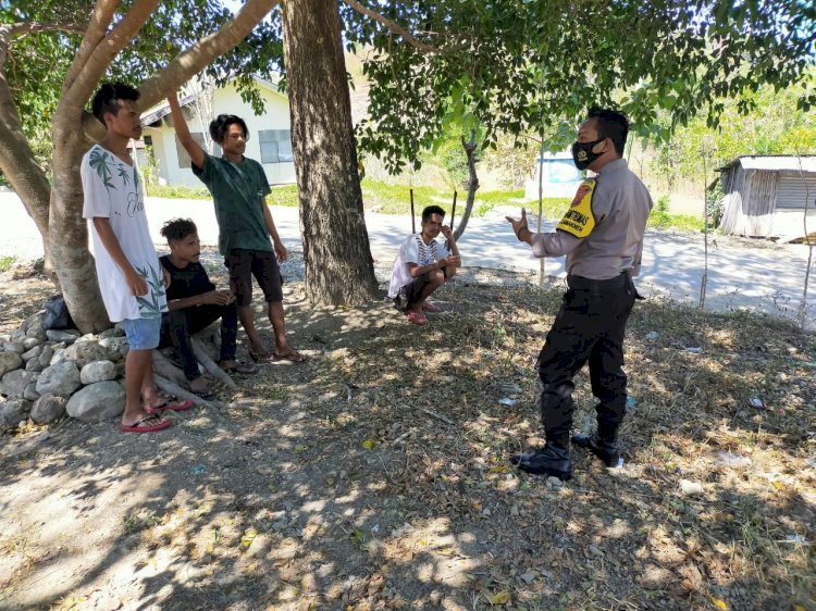 Agar Tidak Tertular Covid-19, Bhabinkamtibmas Polsek Lamaknen Imbau Warga Patuhi Prokes