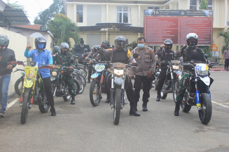 Sinergitas Jelang Purna Tugas Satgas Yonif RK 744/SYB,  TNI Polri di Belu Gelar Patroli Bersama Hingga Bakti Sosial