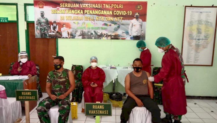 Dukung Penanganan Covid-19, Personil Polres Belu Ambil Bagian Kegiatan Serbuan Vaksinasi TNI-POLRI
