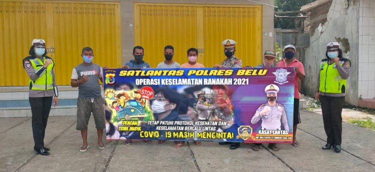 Ops Keselamatan 2021,  Sat Lantas Polres Belu Turun ke Jalan Ajak Masyarakat Patuh Berlalu Lintas dan Disiplin Prokes