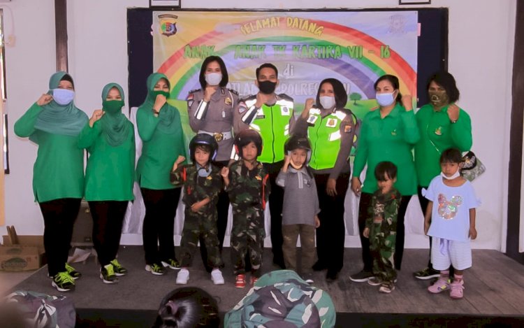 Serunya Bermain dan Belajar Bersama, Sat Lantas Polres Belu Ajari Anak TK Kartika VII - 16 Rambu-rambu Lalu Lintas