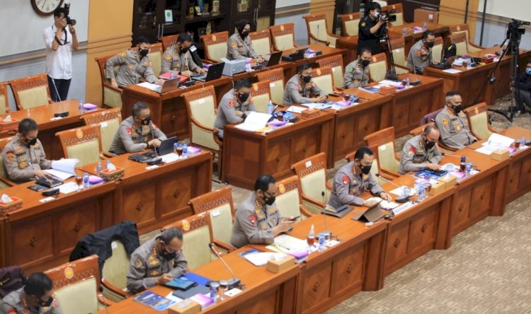 Kapolri Lakukan rapat dengar pendapat (RDP) dengan Komisi III DPR, Simak Ulasannya