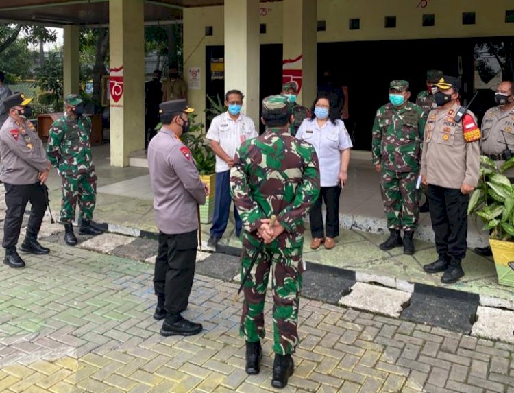 Panglima TNI dan Kapolri Tinjau Vaksinasi Massal Pelaut hingga Pekerja Pelabuhan Tanjung Priok