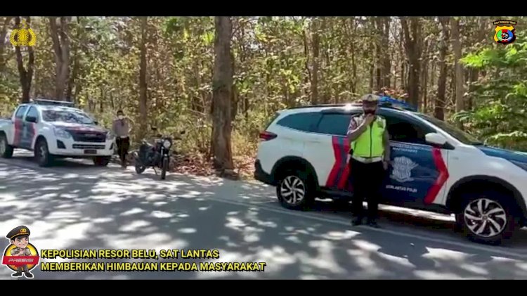 Video: Penling PPKM di Batas Kota, Sat Lantas Polres Belu Ajak Masyarakat Sadar Prokes dan Tertib Berkendara