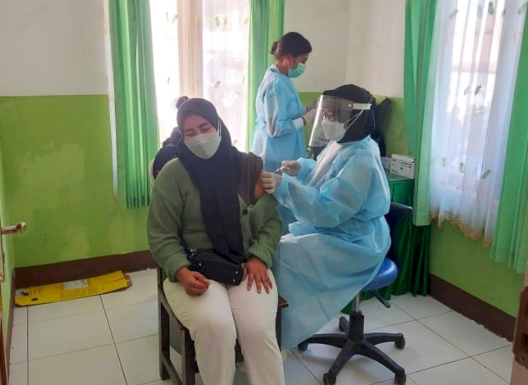 Hari Kedua Vaksinasi Merdeka Rai Belu, Antusias Warga untuk Mendapatkan Vaksin Meningkat