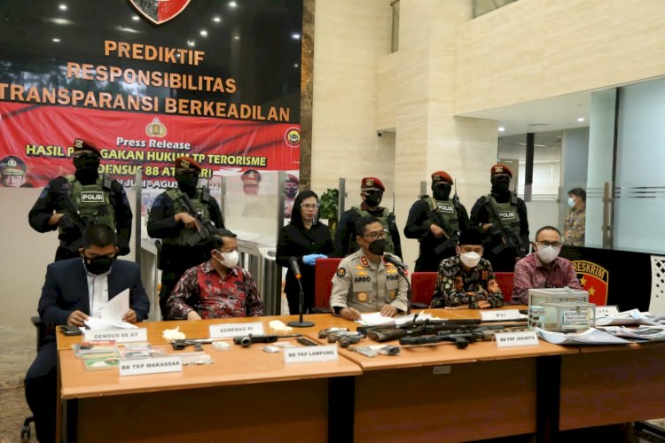Tangkap 53 Terduga Teroris di 11 Provinsi, Polri Paparkan Sumber Pendanaan Kelompok JI