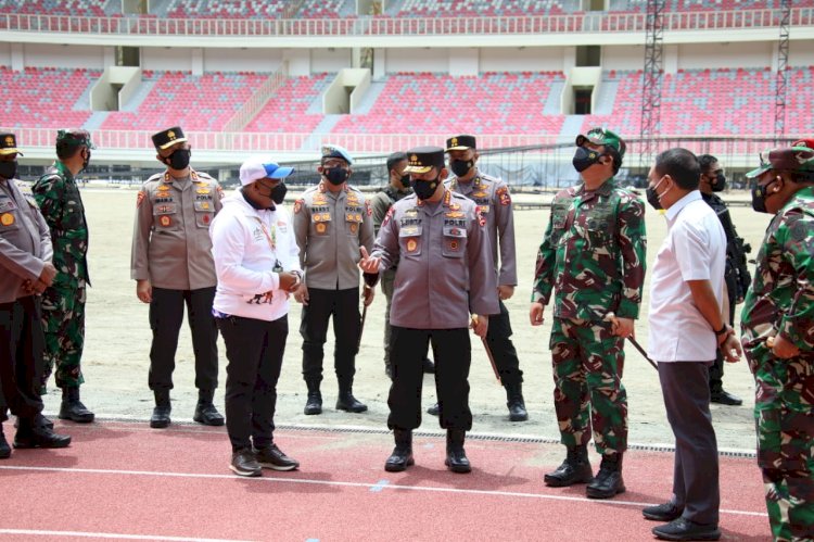 Panglima TNI, Kapolri dan Menpora Tinjau Kesiapan Stadion dan Arena Akuatik PON XX